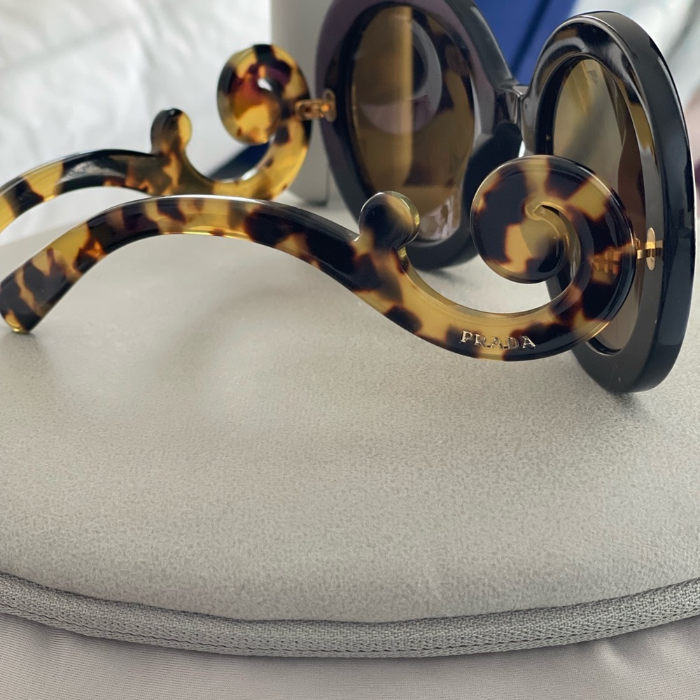 Gorgeous Prada Tortoiseshell Sunglasses. Very stylish.